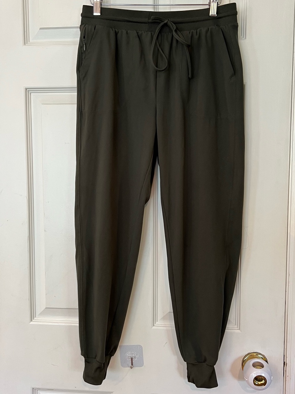 Rachel Zoe Joggers Green Drawstring Elastic Band Size M Athleisure Pockets